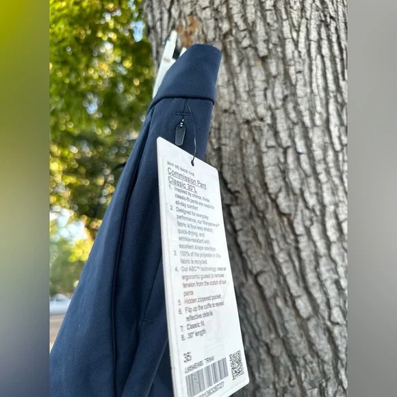 Luluelemon Navy Blue Men's Chinos - Picture 5 of 11